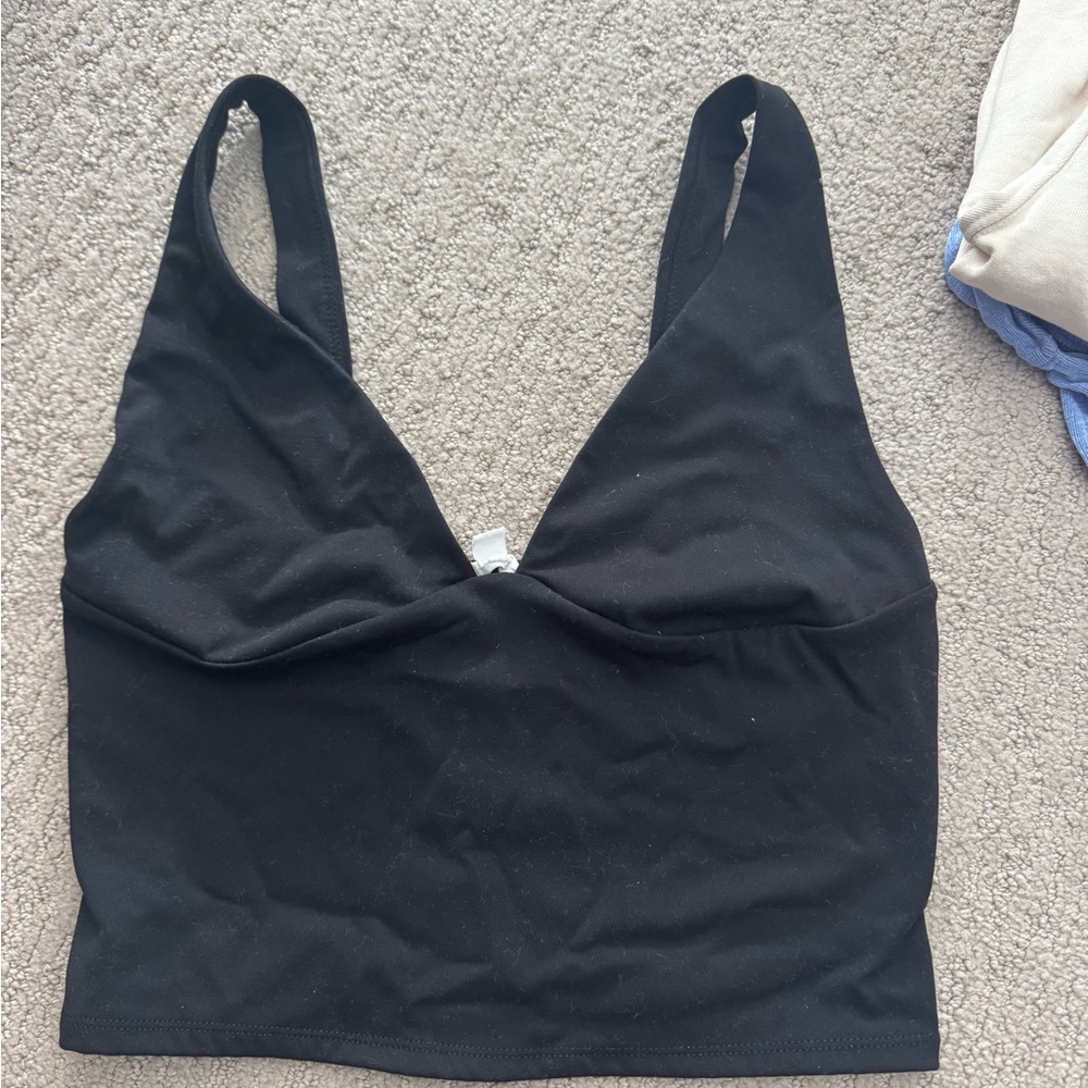 Black Sleeveless Crop Top